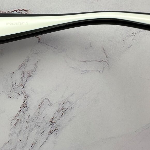 New Prada Sunglasses - Picture 11 of 16